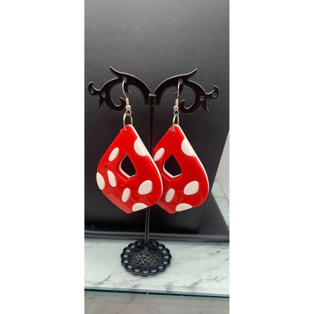 Chunky retro  Red and White Teardrop Drop Earrings - Unbranded